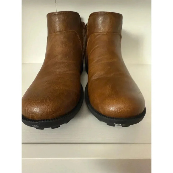 Easy Street Women's Ankle Bootie Brown Faux Leather Size 10 Casual - Picture 2 of 6